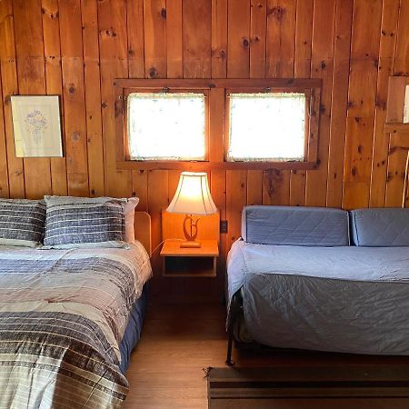 Amber Lantern Efficiency Cottage Lake George Bagian luar foto