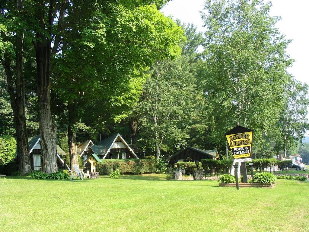 Amber Lantern Efficiency Cottage Lake George Ruang foto